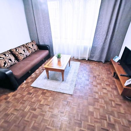 Cozy Apartment Sala Palatului Bukarest Exteriör bild